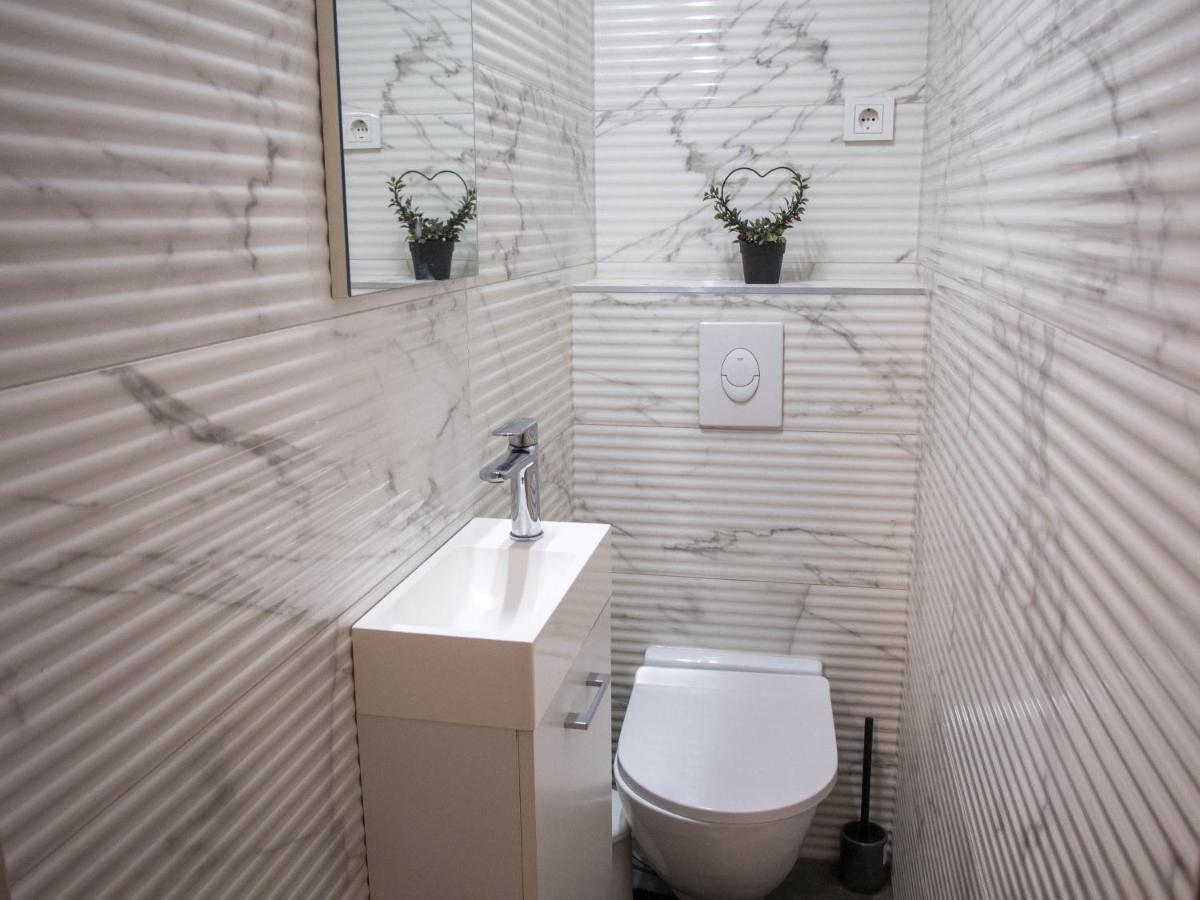 Apartman Adeari Zagreb Exterior photo